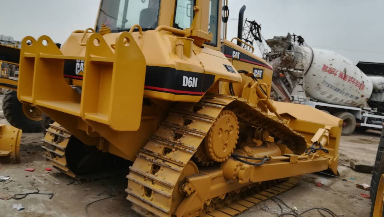 CAT D6N